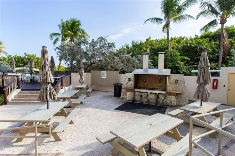 Towers of Key Biscayne #E304 image #25