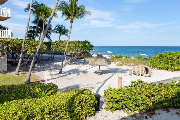 Towers of Key Biscayne #E304 image #28