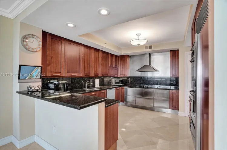 Hamptons South #2702 image #21