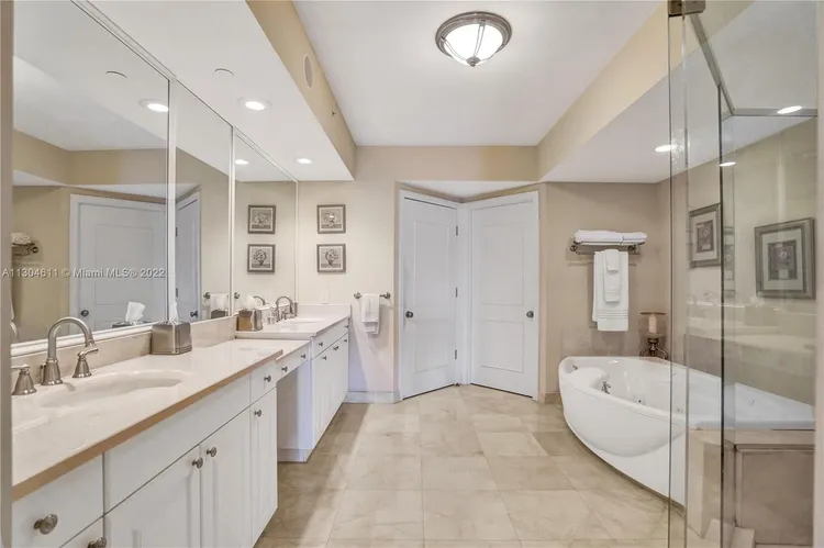 Hamptons South #2702 image #30