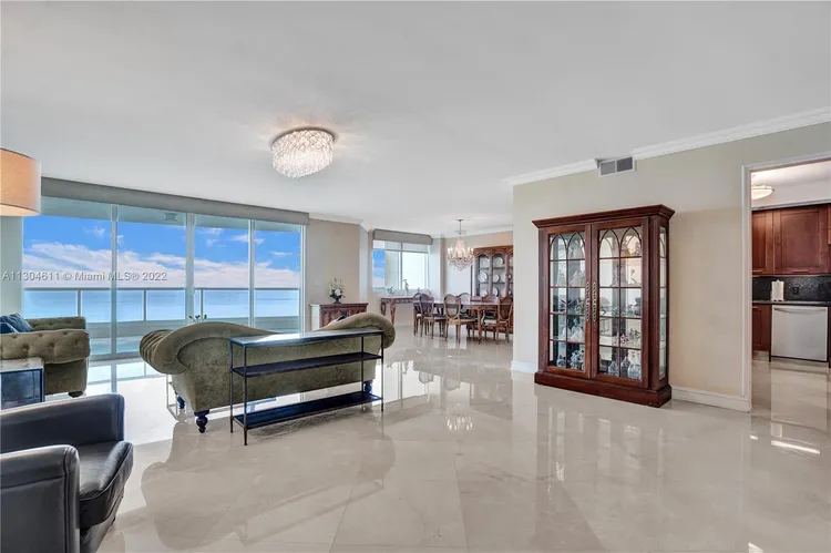 Hamptons South #2702 image #7