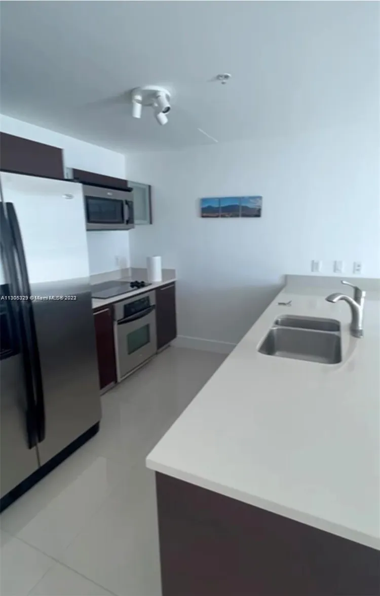 Quantum on the Bay #2409 image #6