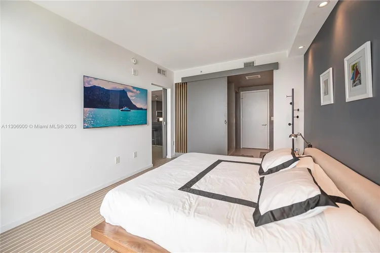 Icon Bay #2105 image #16