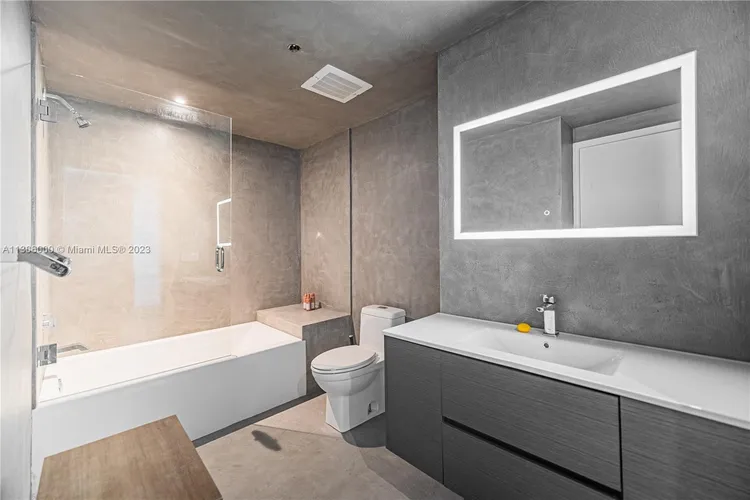 Icon Bay #2105 image #22