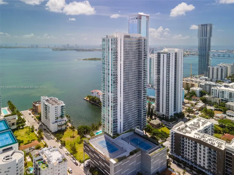 Icon Bay #2105 image #6