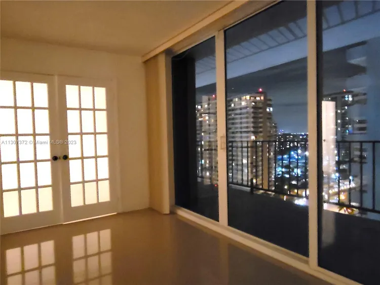 Parker Plaza Estates #1604 image #8