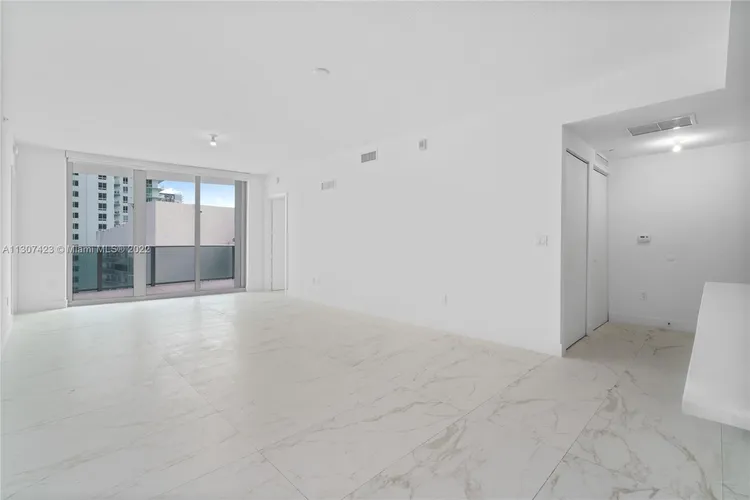 Aria on the Bay #4009 image #13