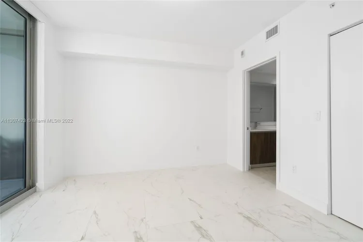 Aria on the Bay #4009 image #18