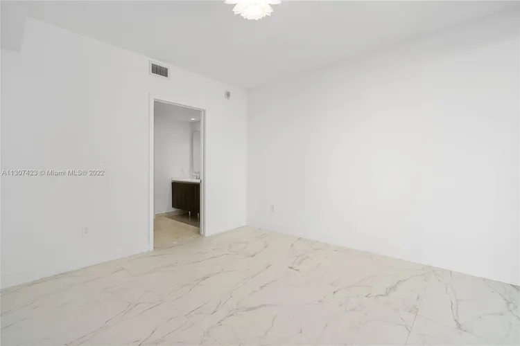 Aria on the Bay #4009 image #25