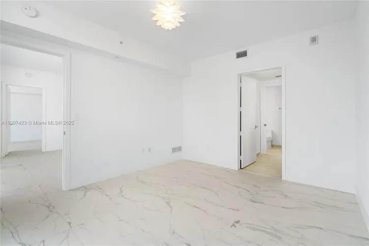 Aria on the Bay #4009 image #26