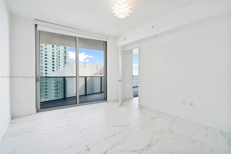 Aria on the Bay #4009 image #27