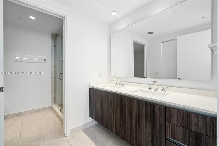 Aria on the Bay #4009 image #28