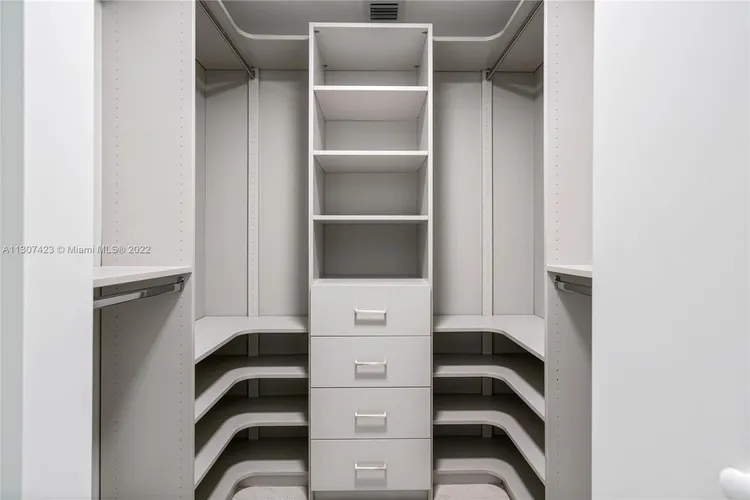 Aria on the Bay #4009 image #29