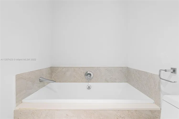 Aria on the Bay #4009 image #31