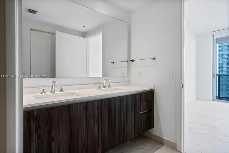 Aria on the Bay #4009 image #33