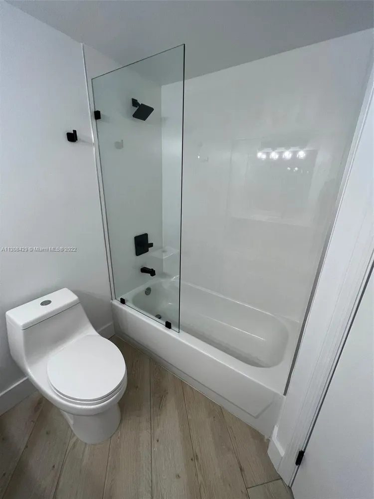 Courvoisier Courts #1709 image #14