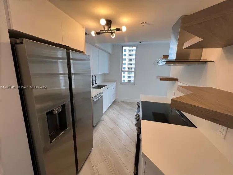 Courvoisier Courts #1709 image #6