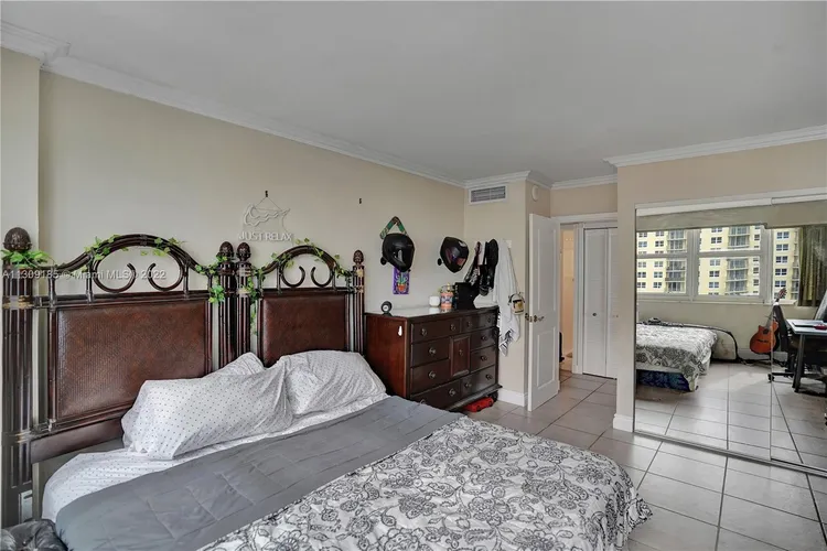Parker Plaza Estates #920 image #22