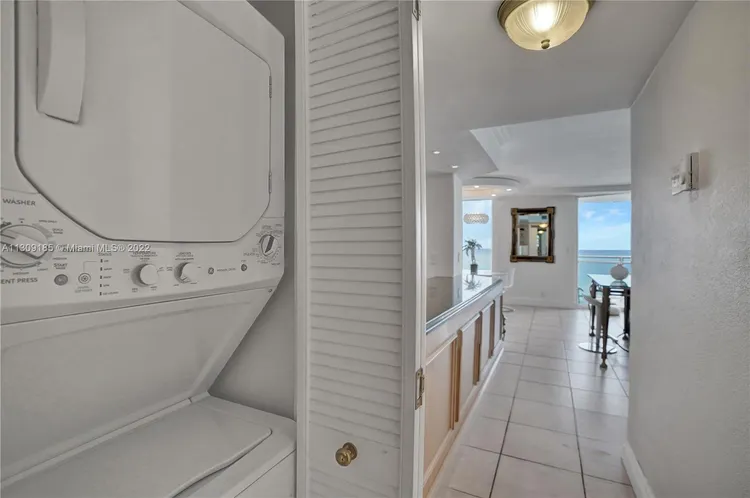 Parker Plaza Estates #920 image #25