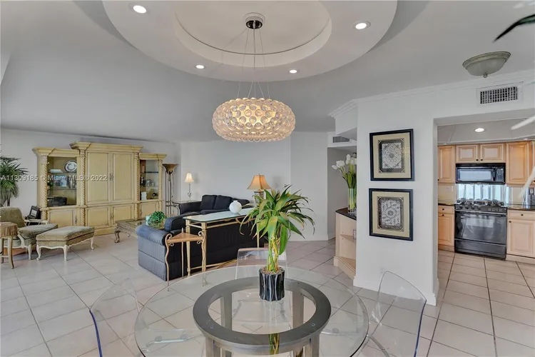 Parker Plaza Estates #920 image #7