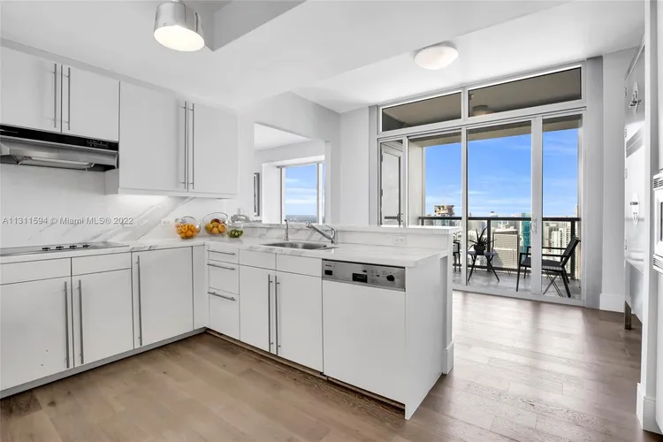 The Four Seasons Residences #64C image #19