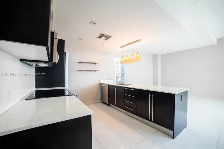 Onyx #PHI-04 image #10