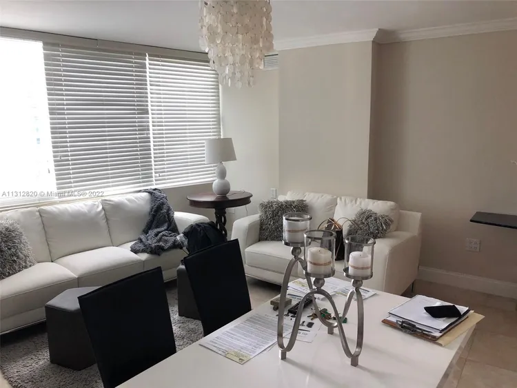 Burleigh House #822 image #15