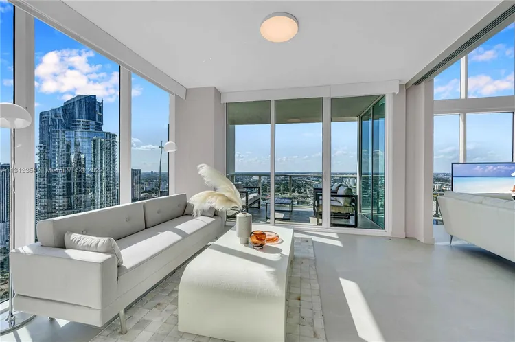 Ten Museum Park #PH4407 image #21