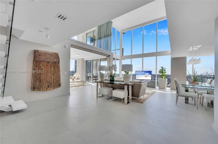 Ten Museum Park #PH4407 image #26