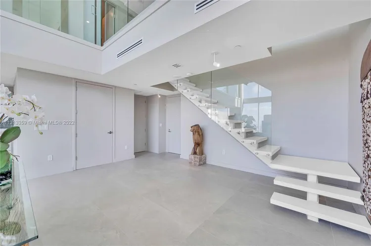 Ten Museum Park #PH4407 image #27