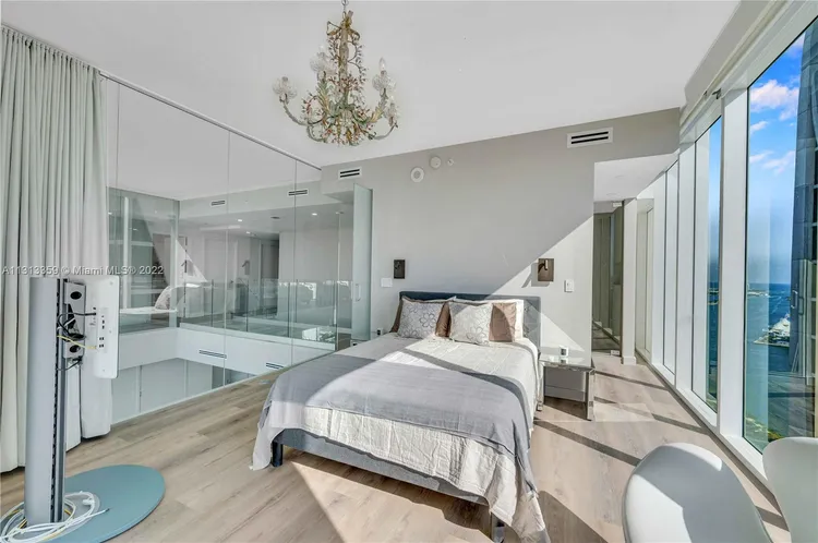 Ten Museum Park #PH4407 image #38