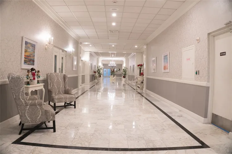 Hallmark of Hollywood #1818 image #10