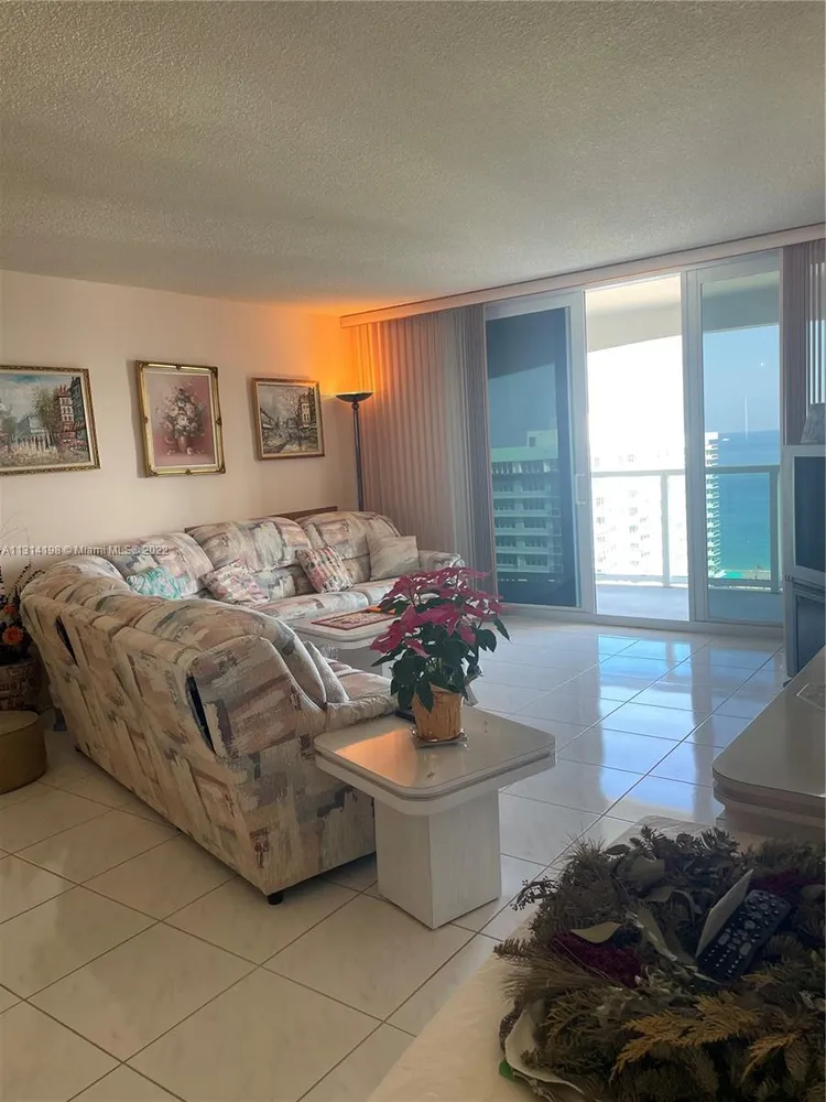 Hallmark of Hollywood #1818 image #16