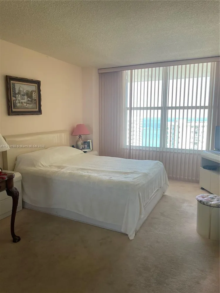 Hallmark of Hollywood #1818 image #18