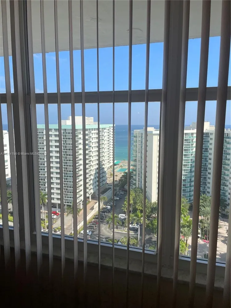 Hallmark of Hollywood #1818 image #21