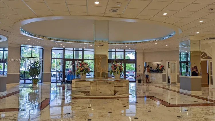 Hallmark of Hollywood #1818 image #9