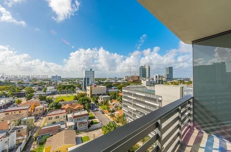 Icon Bay #908 image #14