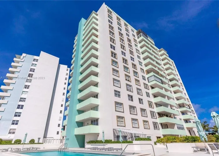 Island Terrace #3H image #19