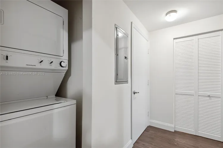 Lofts at Mayfair #202 image #13