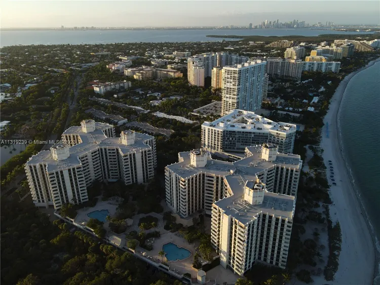 Towers of Key Biscayne #B502 image #16