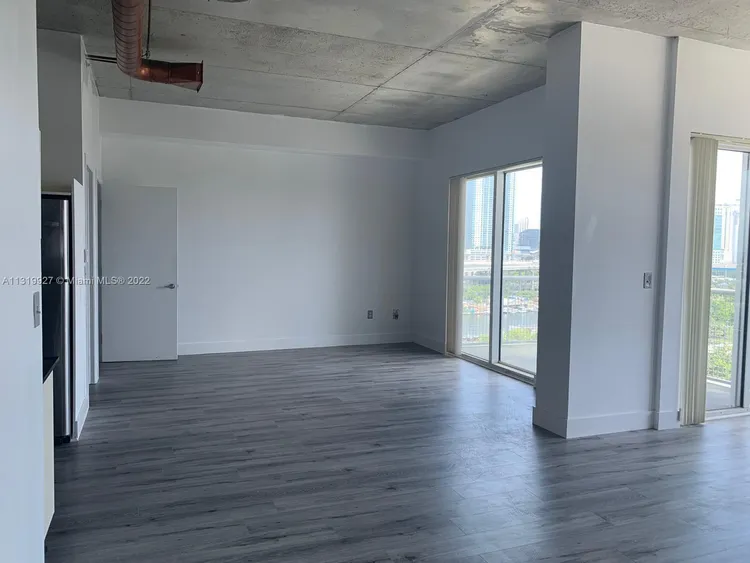 Neo Lofts #1011 image #18