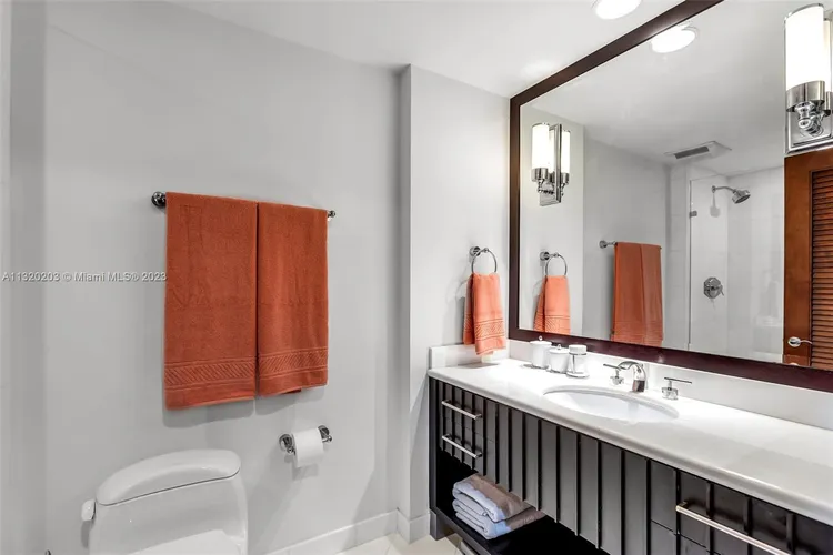 Hamptons South #1606 image #16