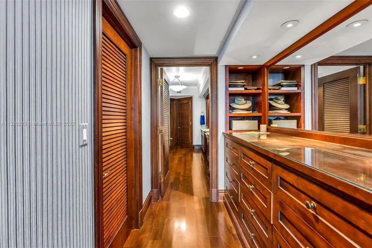 Hamptons South #1606 image #7