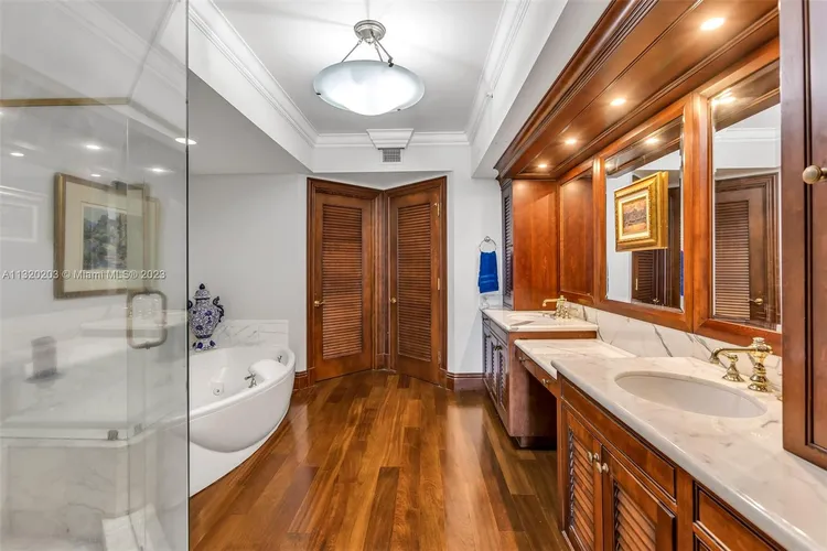 Hamptons South #1606 image #8