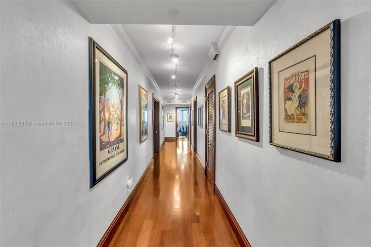 Hamptons South #1606 image #9