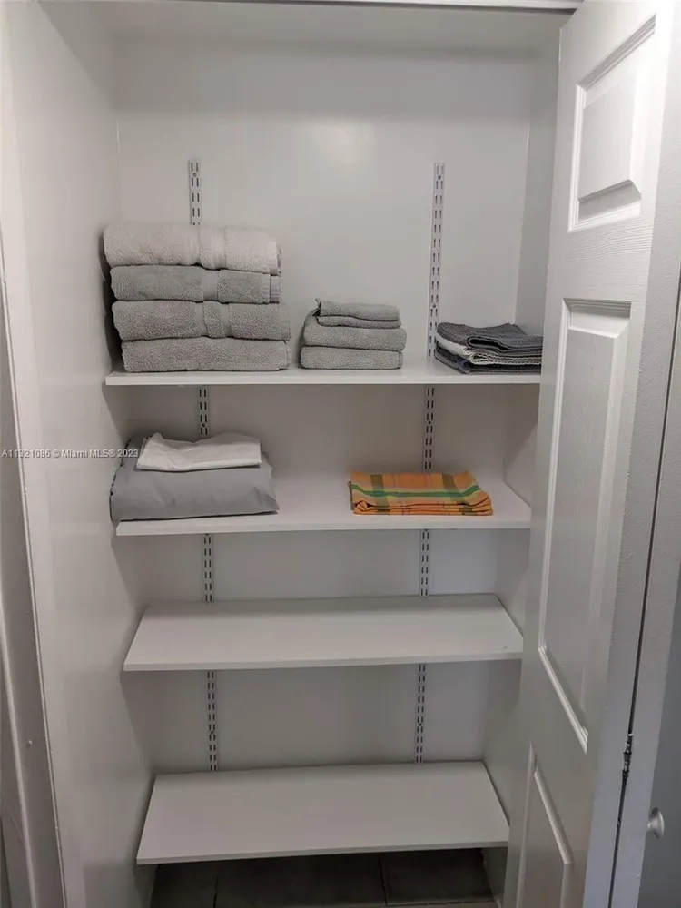 Nirvana 1 #A509 image #10