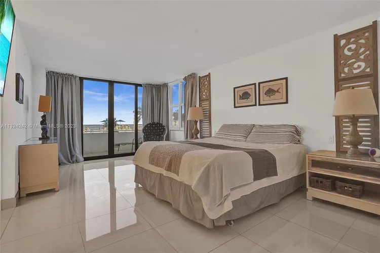 Valencia at Quadomain #301 image #16