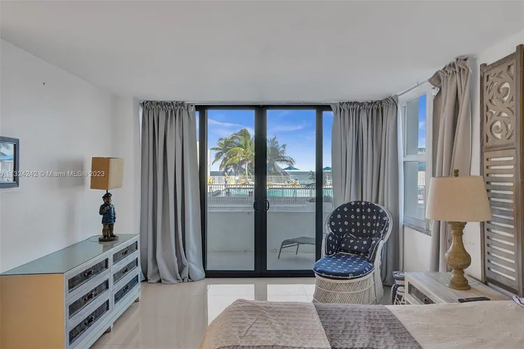 Valencia at Quadomain #301 image #18