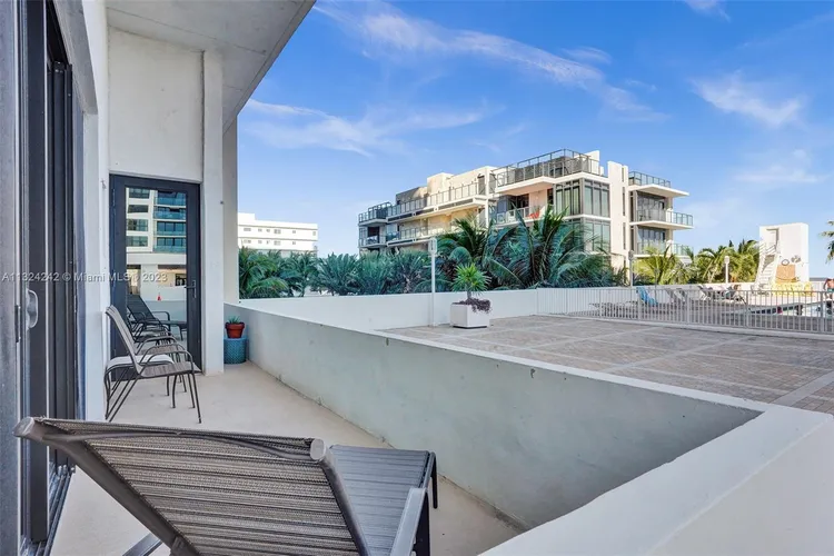 Valencia at Quadomain #301 image #29