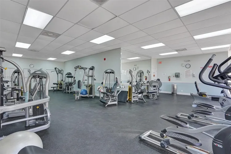 Valencia at Quadomain #301 image #30